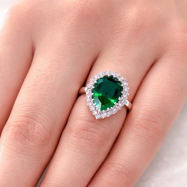 Hurrem Sultan Emerald Ring